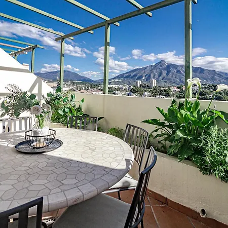 Sat25i Penthouse With Sea Views In Nueva Andalucia *
