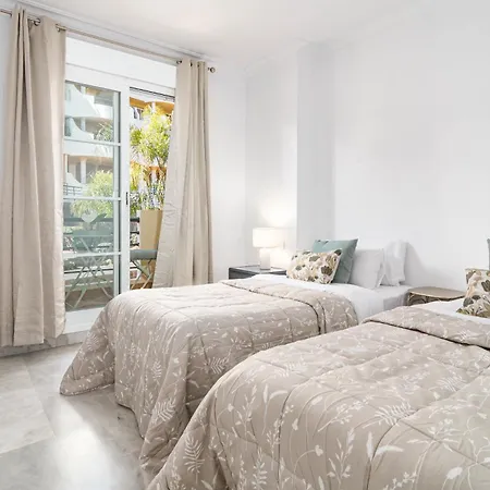 Sat25i Penthouse With Sea Views In Nueva Andalucia * מארבלה