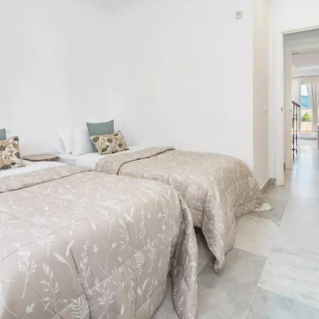 Apartment Sat25i Penthouse With Sea Views In Nueva Andalucia *